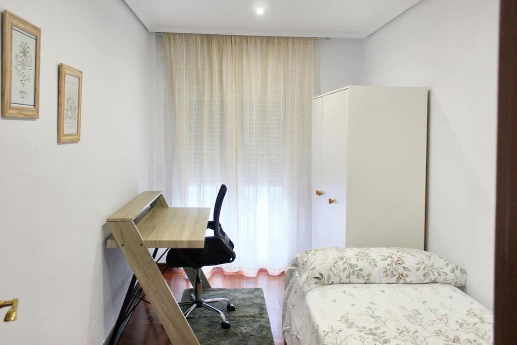 Linares 10 Apartment Santander Bagian luar foto