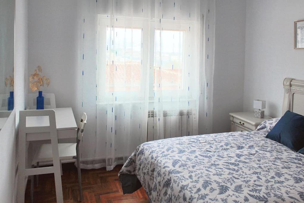 Linares 10 Apartment Santander Bagian luar foto